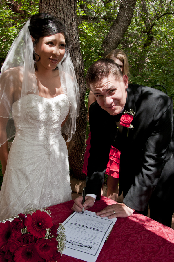 A Pikes Peak Wedding at Blue Skies Inn, Manitou Springs, Colorado