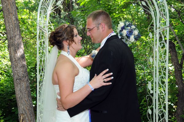 A Pikes Peak Wedding at Blue Skies Inn, Manitou Springs, CO