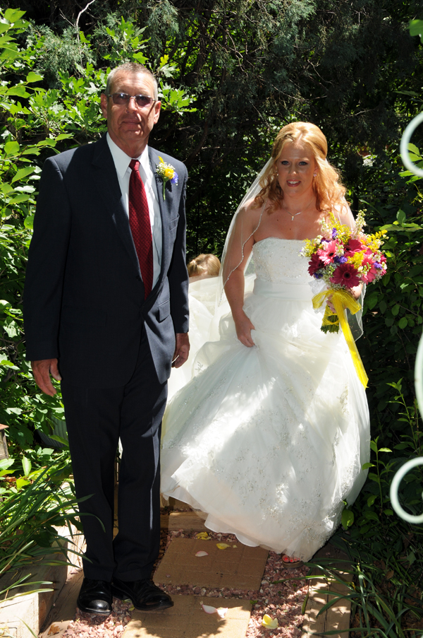 A Pikes Peak Wedding at Blue Skies Inn, Manitou Springs, Colorado