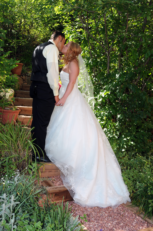 A Pikes Peak Wedding at Blue Skies Inn, Manitou Springs, Colorado