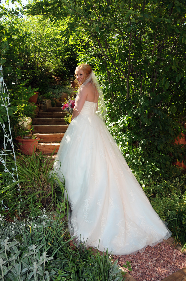 A Pikes Peak Wedding at Blue Skies Inn, Manitou Springs, Colorado