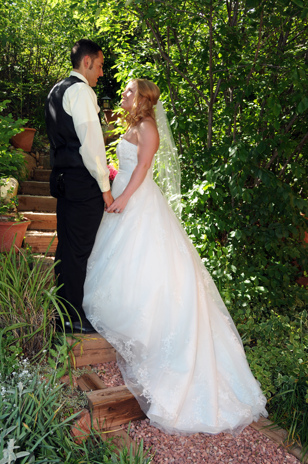 A Pikes Peak Wedding at Blue Skies Inn, Manitou Springs, Colorado