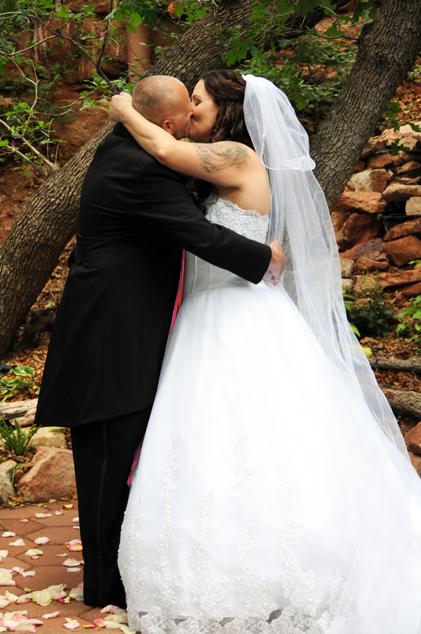 A Pikes Peak Wedding at Blue Skies Inn, Manitou Springs, Colorado