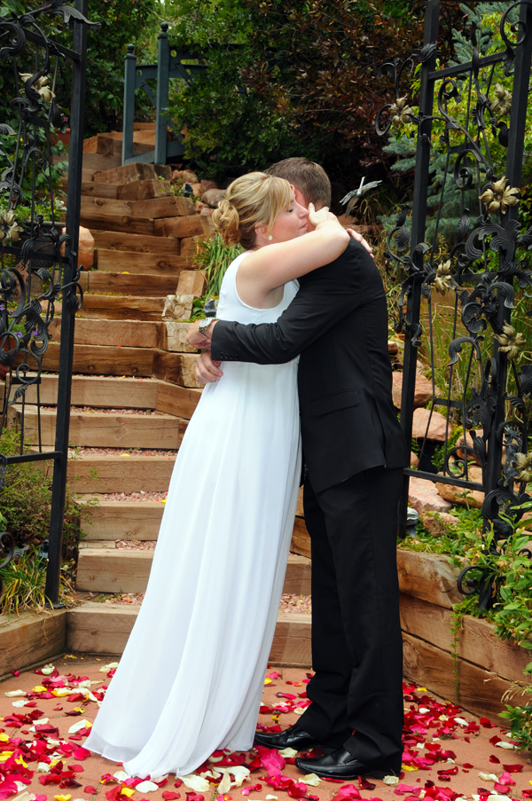 A Pikes Peak Wedding at Blue Skies Inn, Manitou Springs, Colorado