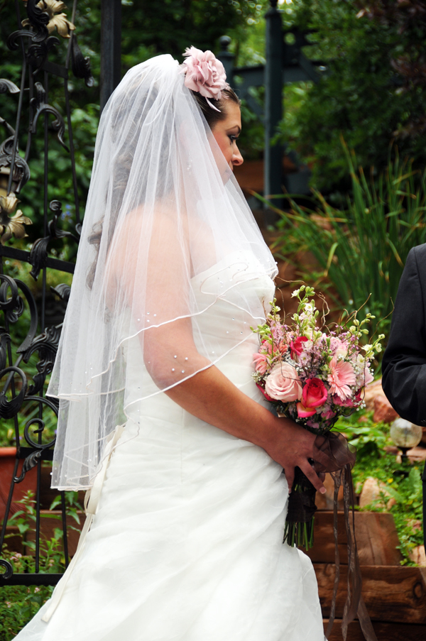 A Pikes Peak Wedding at Blue Skies Inn, Manitou Springs, Colorado