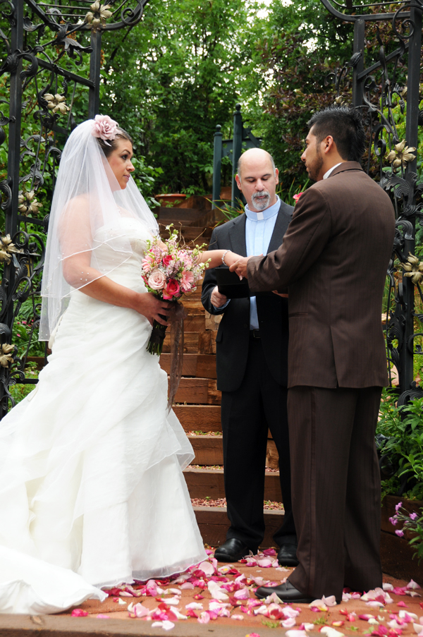 A Pikes Peak Wedding at Blue Skies Inn, Manitou Springs, Colorado