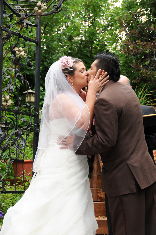 A Pikes Peak Wedding at Blue Skies Inn, Manitou Springs, Colorado