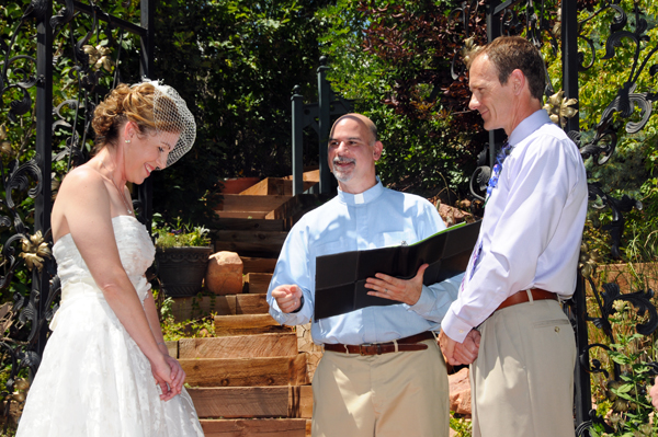 A Pikes Peak Wedding at Blue Skies Inn, Manitou Springs, Colorado