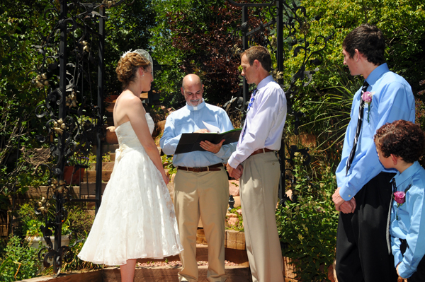 A Pikes Peak Wedding at Blue Skies Inn, Manitou Springs, Colorado