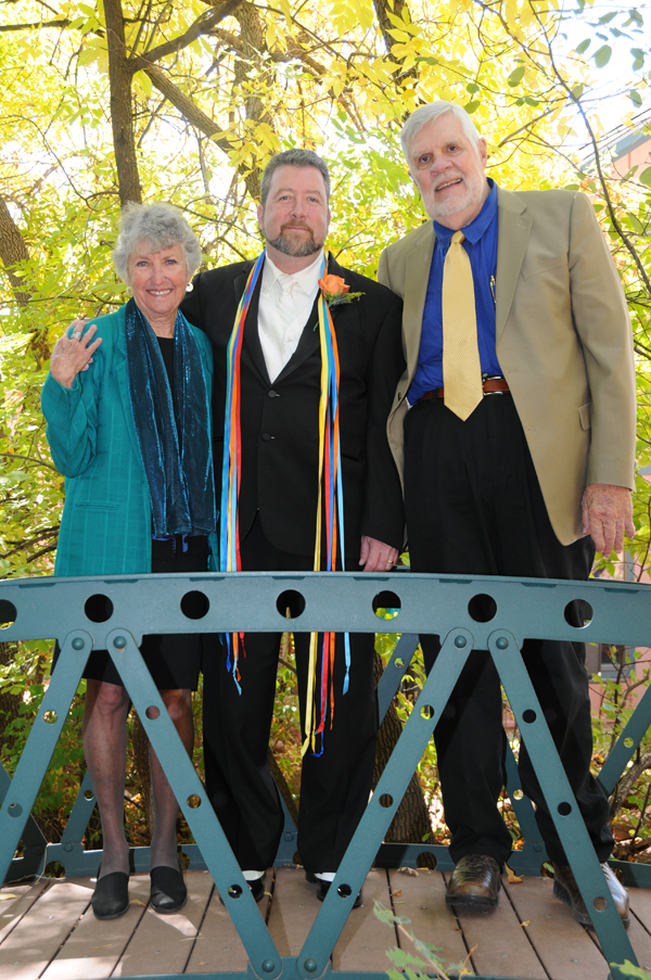 A Pikes Peak Wedding at Blue Skies Inn, Manitou Springs, Colorado