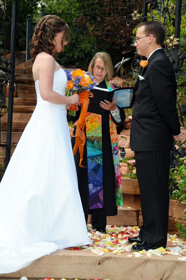 A Pikes Peak Wedding at Blue Skies Inn, Manitou Springs, Colorado