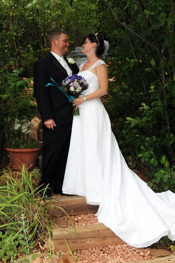 A Pikes Peak Wedding at Blue Skies Inn, Manitou Springs, Colorado