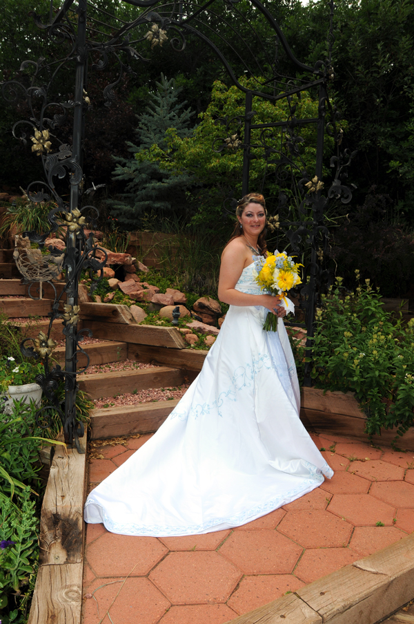 A Pikes Peak Wedding at Blue Skies Inn, Manitou Springs, Colorado