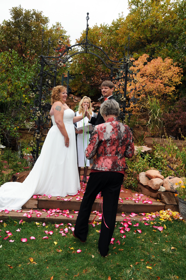 A Pikes Peak Wedding at Blue Skies Inn, Manitou Springs, Colorado
