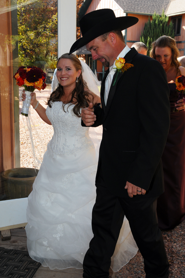 A Pikes Peak Wedding at Blue Skies Inn, Manitou Springs, Colorado