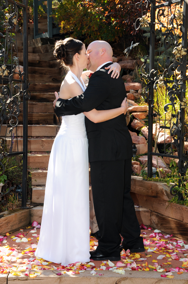 A Pikes Peak Wedding at Blue Skies Inn, Manitou Springs, Colorado
