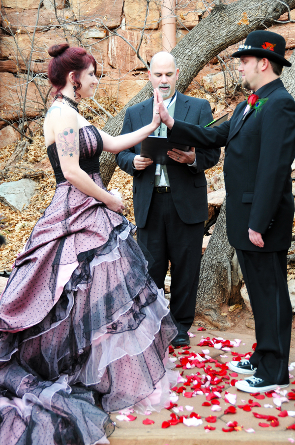 A Pikes Peak Wedding at Blue Skies Inn, Manitou Springs, Colorado