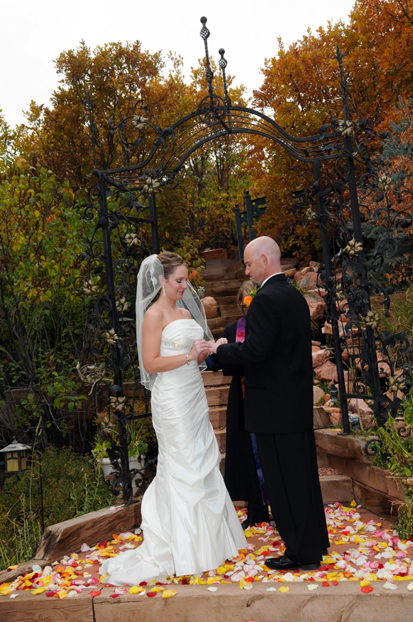 A Pikes Peak Wedding at Blue Skies Inn, Manitou Springs, Colorado