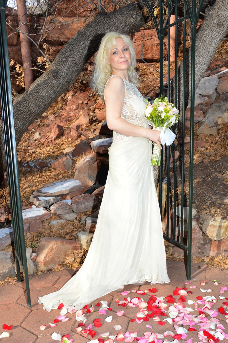 Winter Wedding at Pikes Peak Weddings, Manitou Springs, Colorado